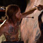 Ethan Embry in versione pittore infernale durante The Devil's Candy di Sean Byrne (USA, 2015)