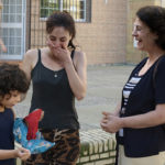 Momenti di vita in Techo y comida di Juan Miguel del Castillo (Spagna, 2015)