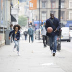 Gioia di vivere per Gloria Colston e Omar Sy in Famiglia all'improvviso - Istruzioni non incluse di Hugo Gélin (Francia, UK 2016)