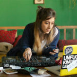 Rapporti virtuali in Libere, disobbedienti, innamorate di Maysaloun Hamoud (In Between, Israele, Francia 2016)