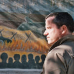 Un'altra immagine del protagonista del documentario Accidental Anarchist di John Archer e Clara Glynn (UK, USA, Spagna, Siria 2017)