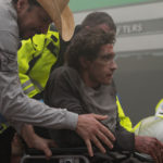 Jake Gyllenhaal soccorso dopo l'attentato in Stronger di David Gordon Green (USA, 2017)