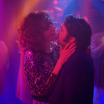 Doria Tiller e Nicolas Bedos in piena passione durante Un amore sopra le righe di Nicolas Bedos (Mr e Mme Adelman, Francia, Belgio 2017)