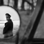Un'embelmatica immagine di Max Hubacher tratta da The Captain di Robert Schwentke (Der Hauptmann, Germania, Polonia, Francia 2017)