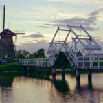 Mulini olandesi nel documentario Van Gogh - Tra il grano e il cielo di Giovanni Piscaglia (Italia, 2018)