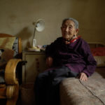Un'anziana donna nel documentario Dead Souls di Wang Bing (Francia, Svizzera 2018)