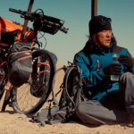 Momenti di pausa per il regista e attore durante 77 giorni di Hantang Zhao (Qi shi qi tian, Cina 2017)