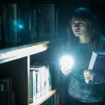 Ancora un'impaurita Joey King in un momento di Slender Man di Sylvain White (USA, 2018)