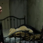 Una tensiva immagine tratta dalla serie tv Save Me di Nick Murphy (UK, 2018)