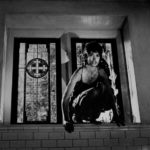 Un'altra immagine di Anne Parillaud versione vampira in Amore all'ultimo morso di John Landis (Innocent Blood, USA 1992)