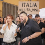 Manifestazione di destra durante Go Home - A casa loro di Luna Gualano (Italia, 2018)
