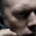 Un primo piano di Jakob Cedergren, protagonista di The Guilty di Gustav Möller (Den skyldige, Danimarca 2018)