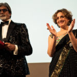 Il regista Amitabh Bachchan con Selvaggia Velo sul palco del River to River Florence Indian Film Festival 2012