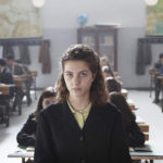 Margherita Mazzucco a scuola durante L'amica geniale serie tv diretta da Saverio Costanzo (Italia, USA 2018)