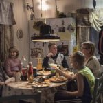 Altri momenti in seno alla famiglia nel corso di Goliath di Peter Grönlund (Goliat, Svezia 2018)