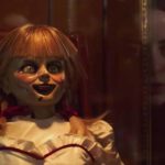 Un'inquietante immagine tratta da Annabelle 3 di Gary Dauberman (Annabelle Comes Home, USA 2019)