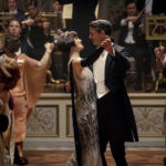 Lussuosi balli durante Downtown Abbey di Michael Engler (UK, 2019)