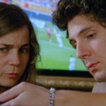 Blanche Gardin e Vincent Lacoste in un'immagine tratta da Effacer l'historique di Benoît Deléphine e Gustave Kervern (Francia, Belgio 2020)