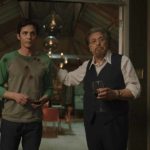 Logan Lerman e Al Pacino in un momento di Hunters, serie tv creata da David Weil (USA, 2020)