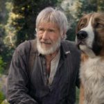 Harrison Ford e il cane Buck in un momento de Il richiamo della foresta di Chris Sanders (The Call of the Wild, USA 2020)