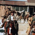 Emilio Estevez, leader della banda in un'immagine tratta da Young Guns di Christopher Cain (USA, 1988)