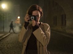 La ragazza con la Leica