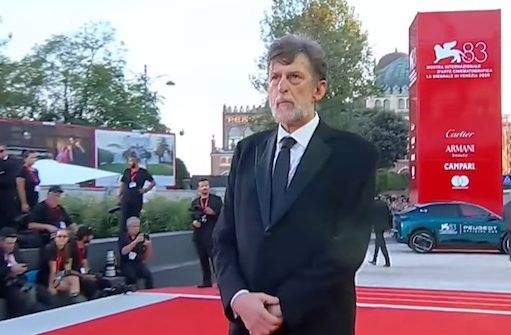 CineSatiricaMente (8): Nessun premio a Venezia per “Succederà questa notte” ! Ma all’autore poteva andare anche peggio…